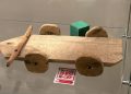 Una macchinina di legno - Credits: V. Sorrentino